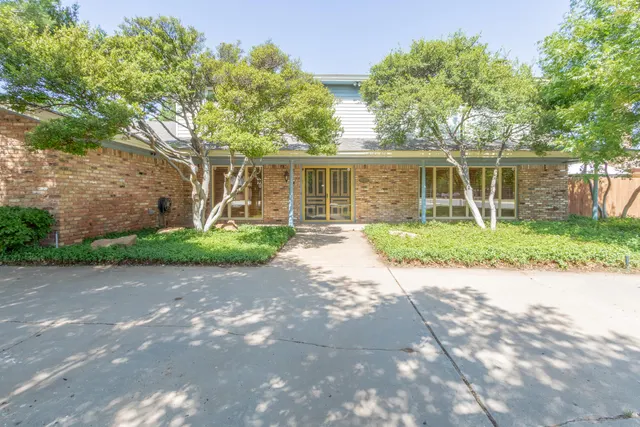 Photo 4 — 1804 Albany Avenue, Lubbock, TX 79416