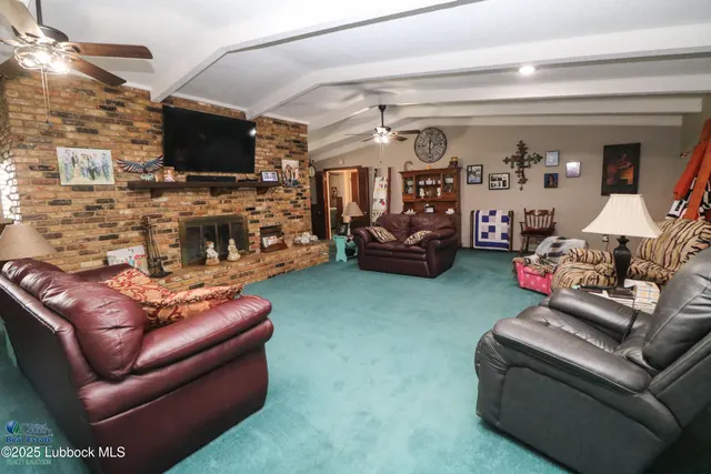 Photo 3 — 827 N Amherst Road, Earth, TX 79031