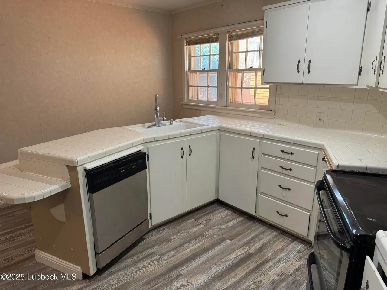 Photo 3 — 1404 W 7th Street, Plainview, TX 79072