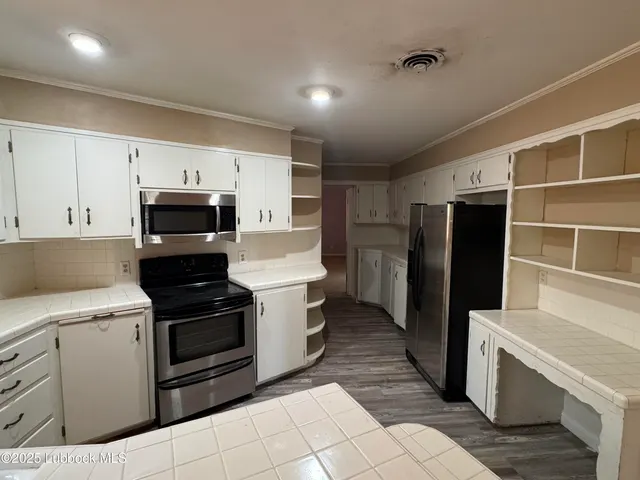 Photo 4 — 1404 W 7th Street, Plainview, TX 79072