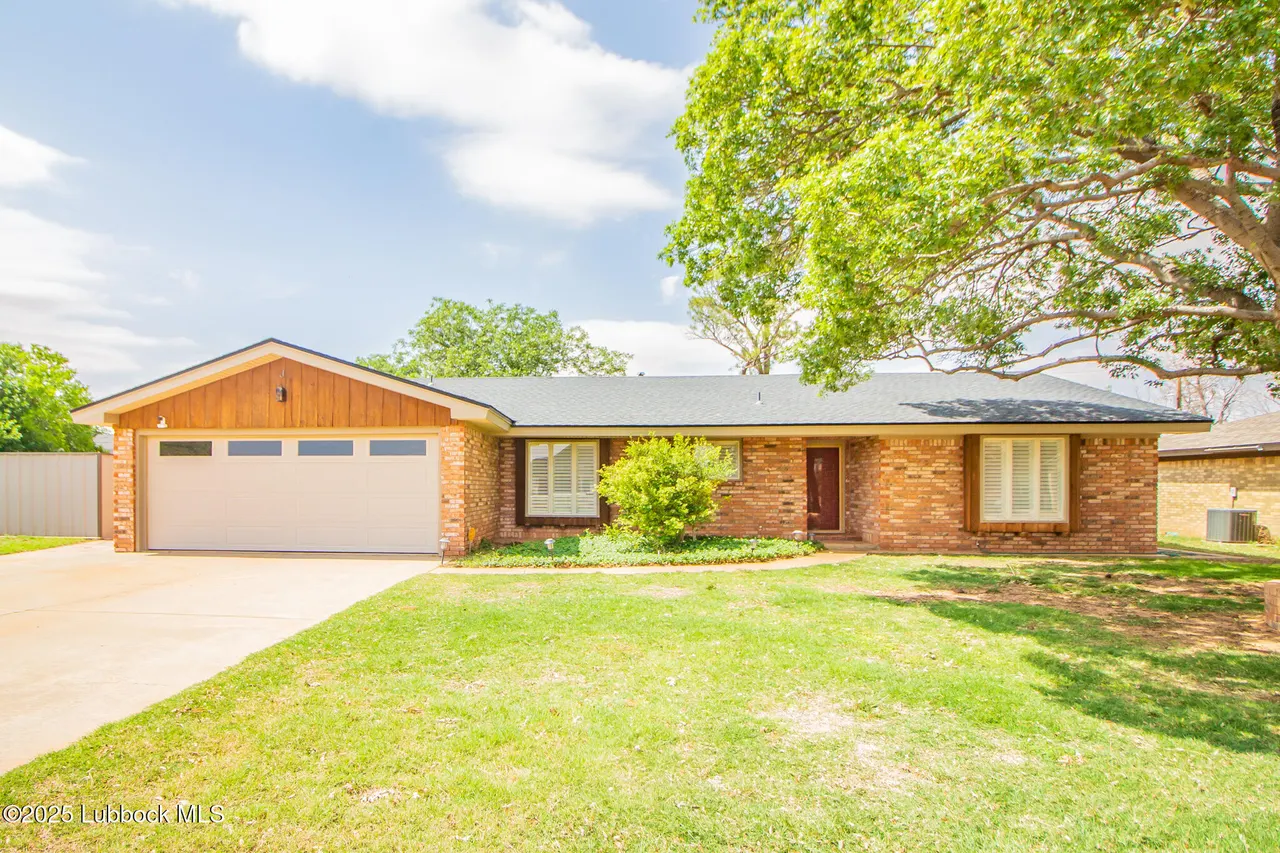 Front exterior — 2412 Juniper Drive, Lamesa, TX 79331