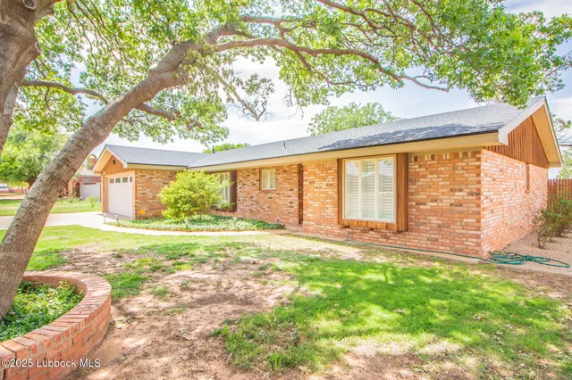 Photo 2 — 2412 Juniper Drive, Lamesa, TX 79331