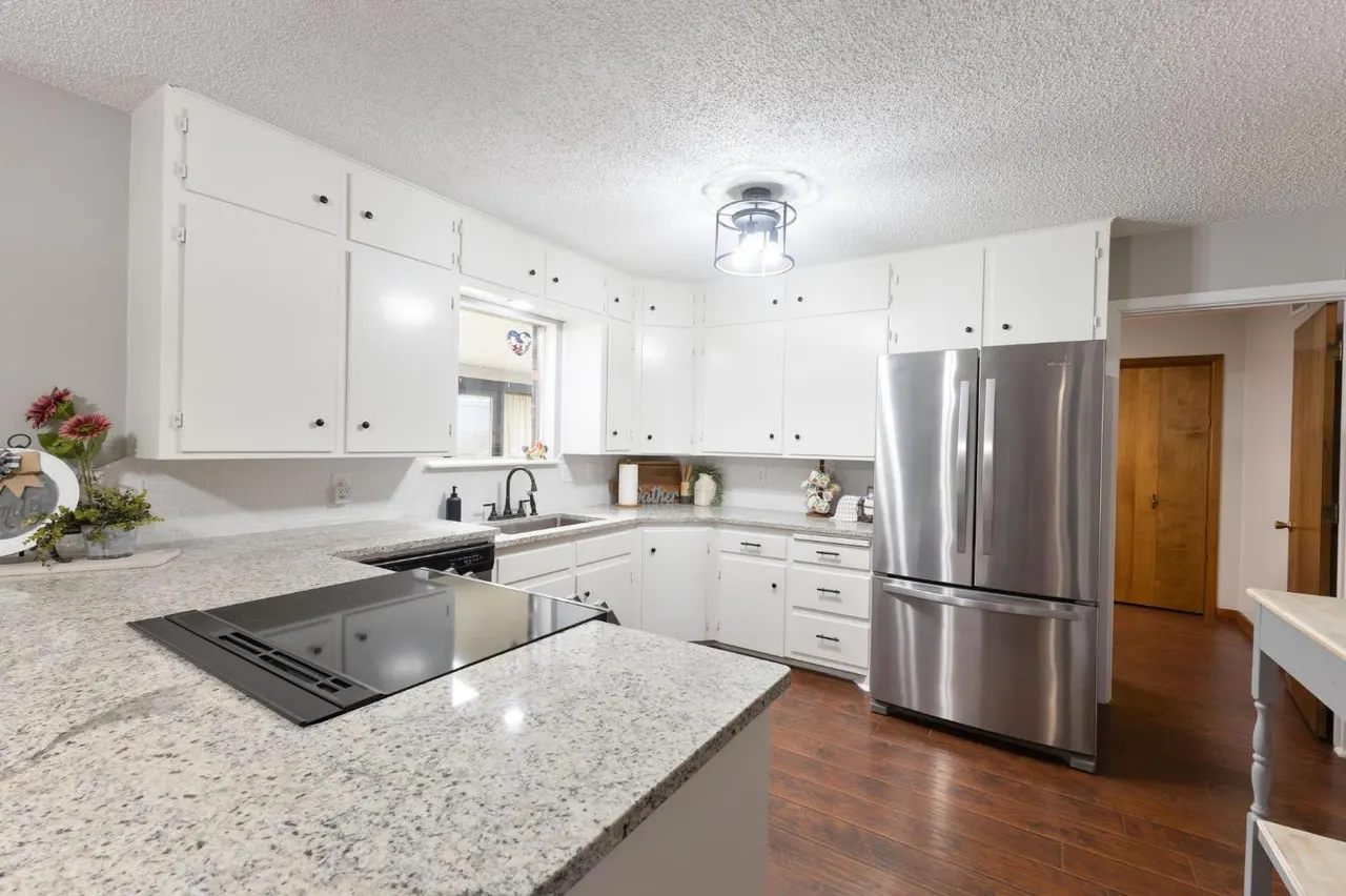 Photo 8 — 1102 15th Street, Shallowater, TX 79363