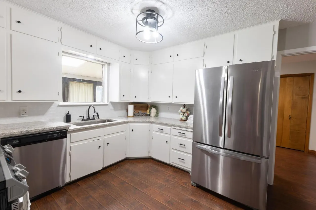 Photo 9 — 1102 15th Street, Shallowater, TX 79363