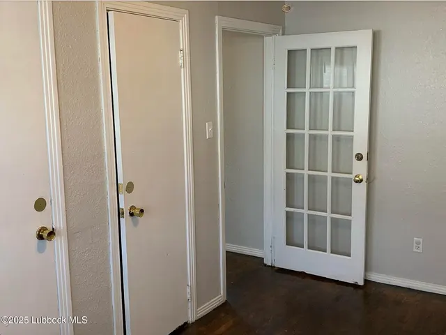 Photo 8 — 3416 26th Street, Lubbock, TX 79410
