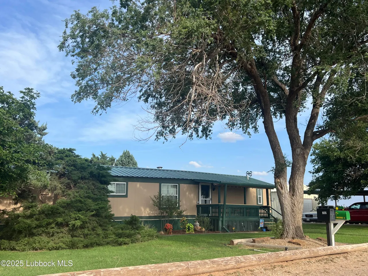 Photo 3 — 308 S Avenue F, Abernathy, TX 79311