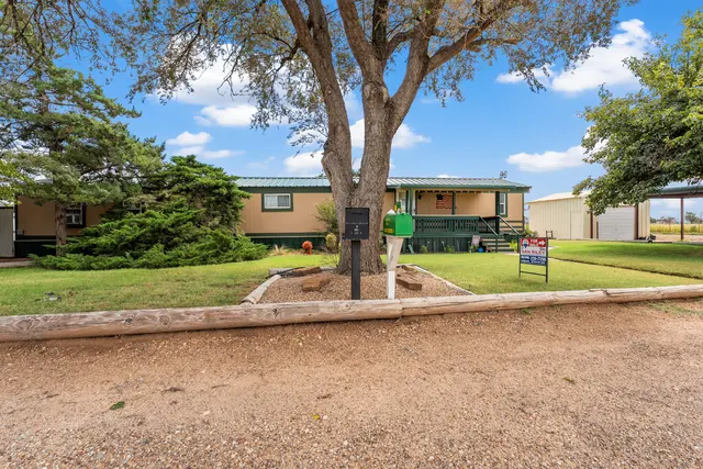 Photo 4 — 308 S Avenue F, Abernathy, TX 79311