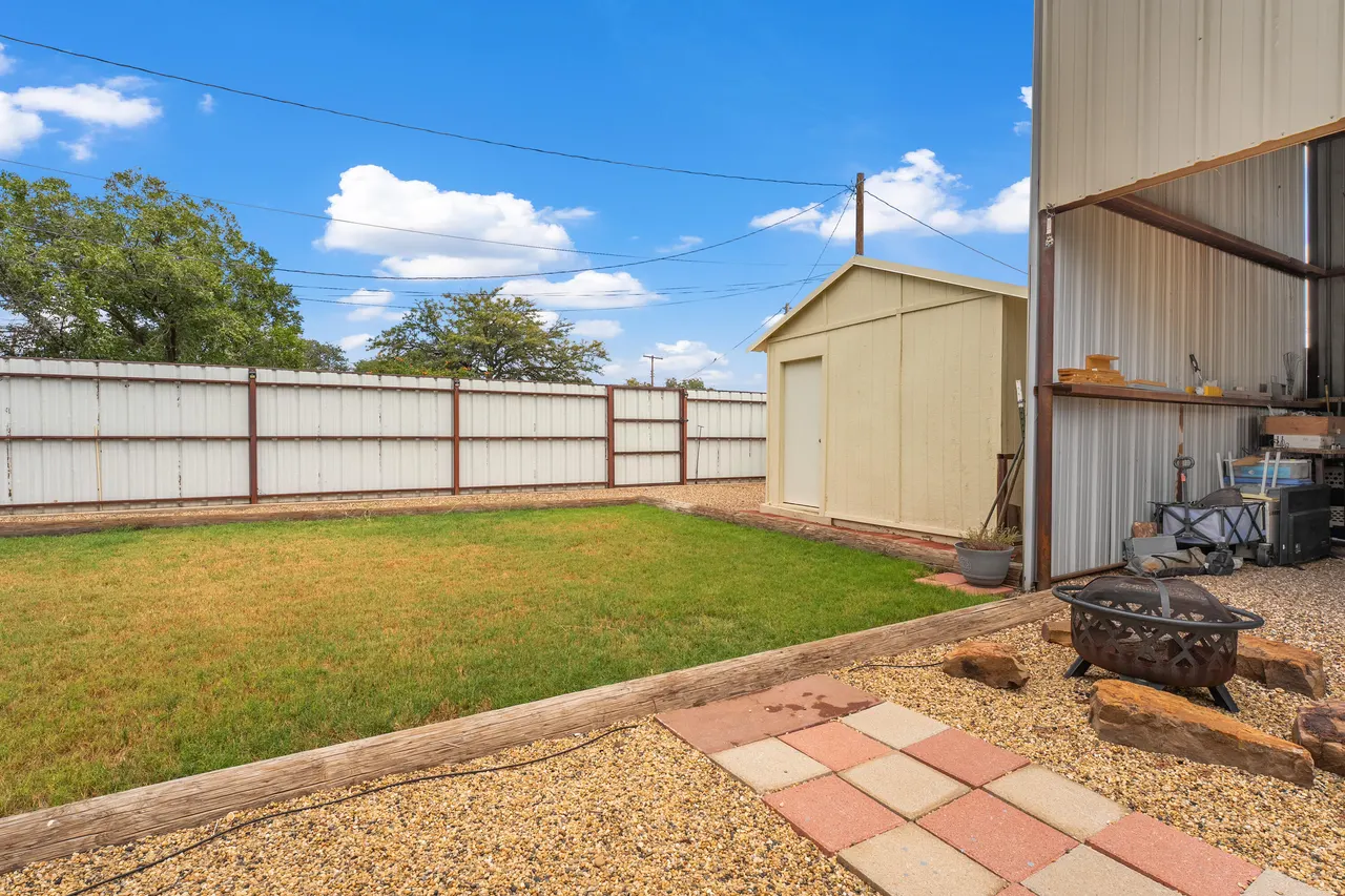 Photo 25 — 308 S Avenue F, Abernathy, TX 79311