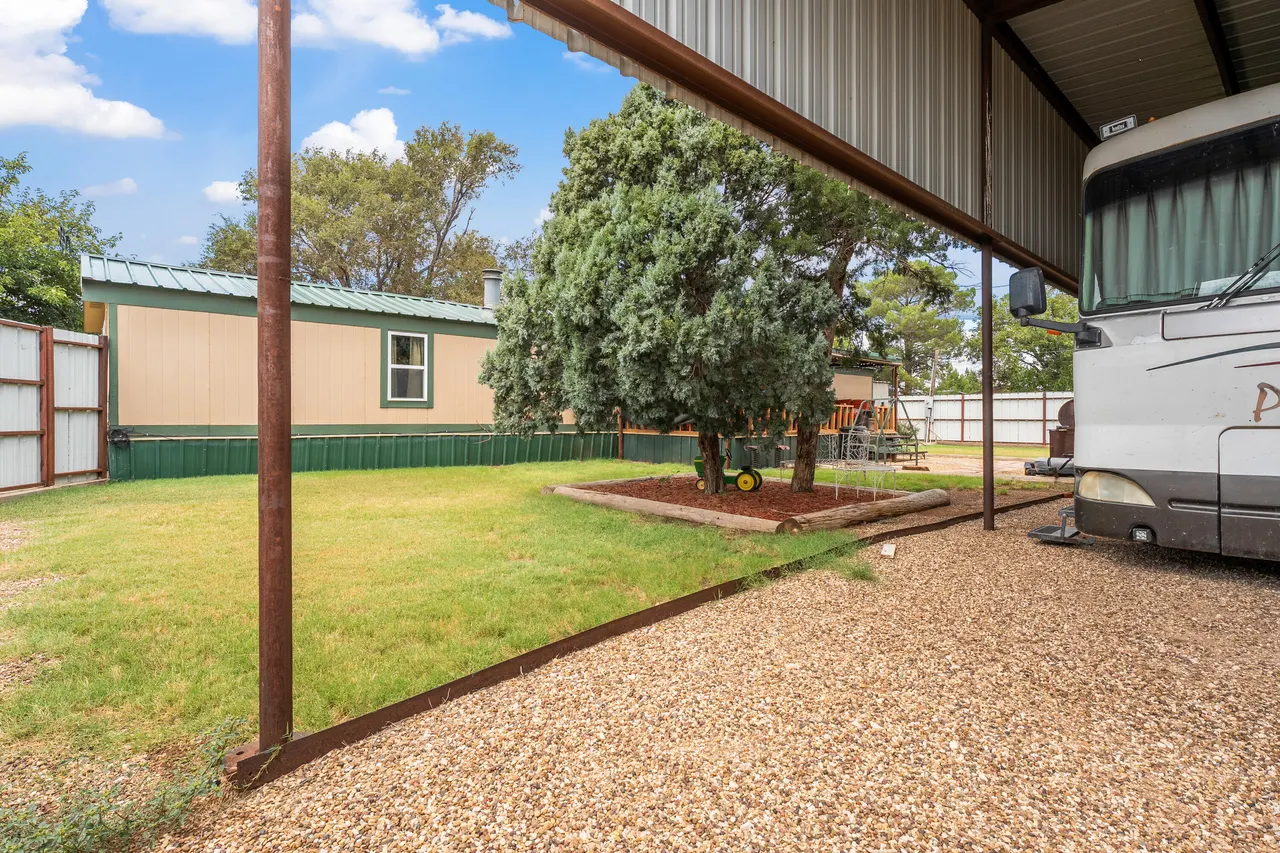 Photo 23 — 308 S Avenue F, Abernathy, TX 79311