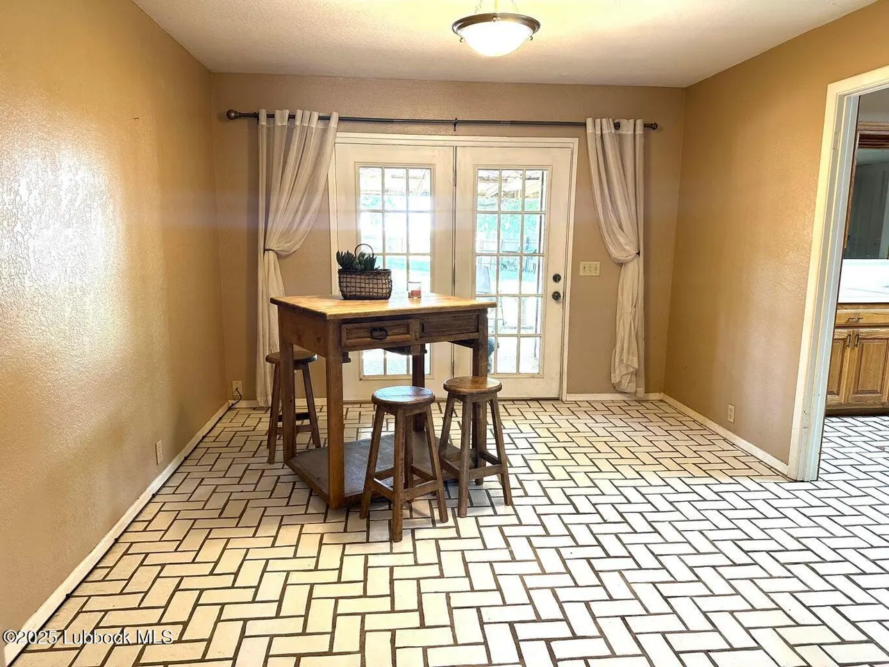 Photo 8 — 1201 Ebeling Drive, Plainview, TX 79072