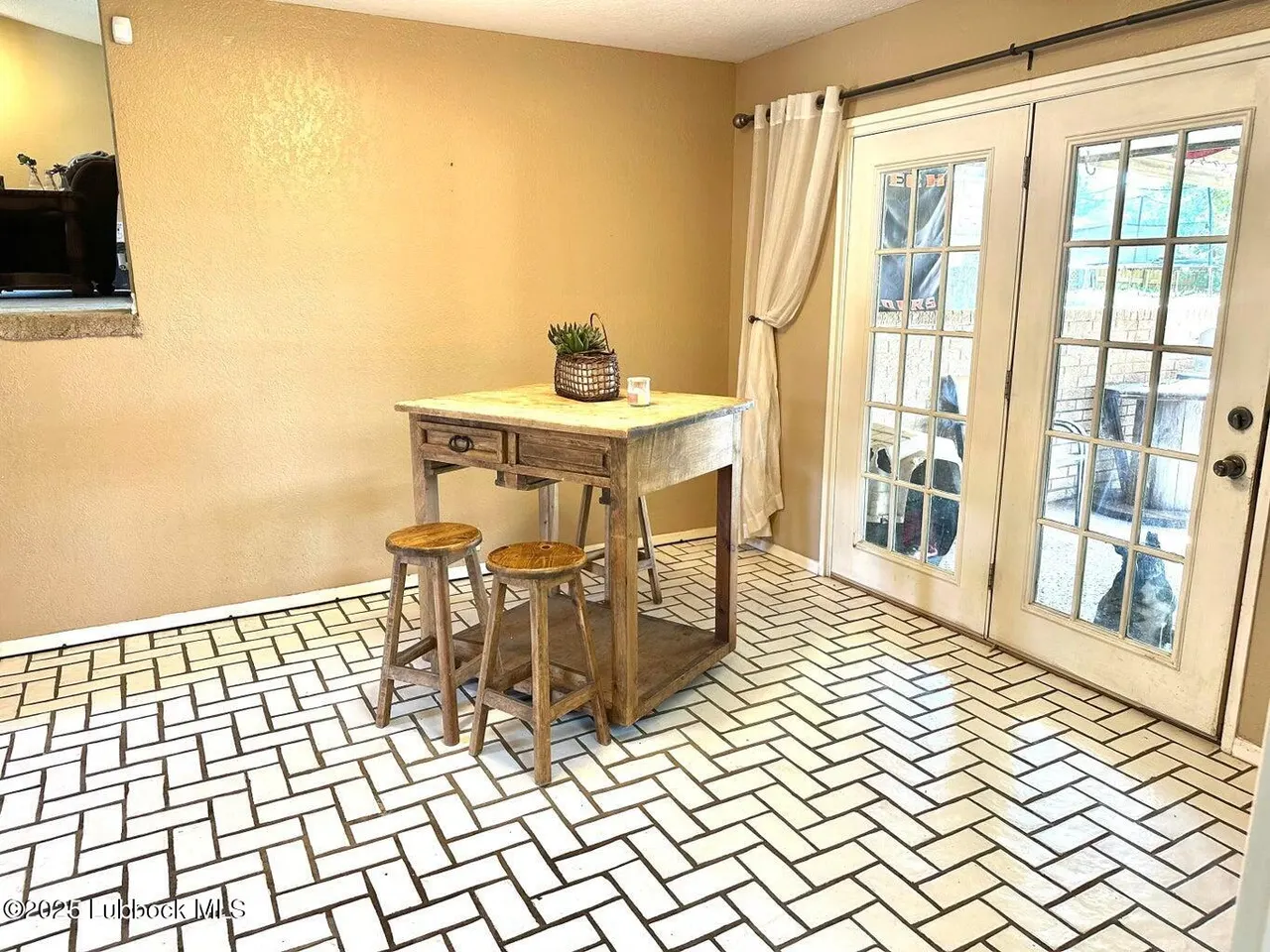 Photo 9 — 1201 Ebeling Drive, Plainview, TX 79072