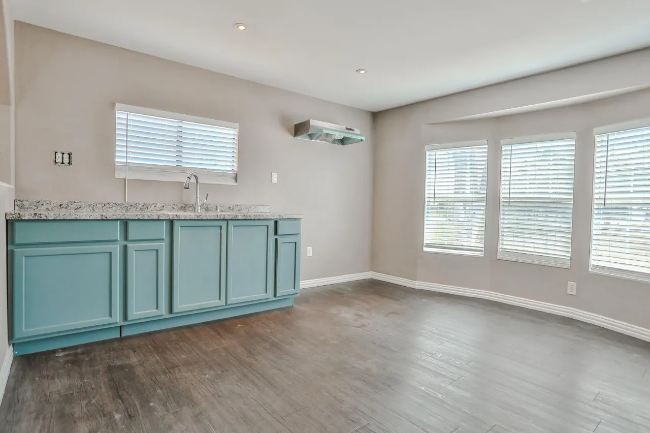 Photo 9 — 221 N County Road 2850, Lubbock, TX 79403
