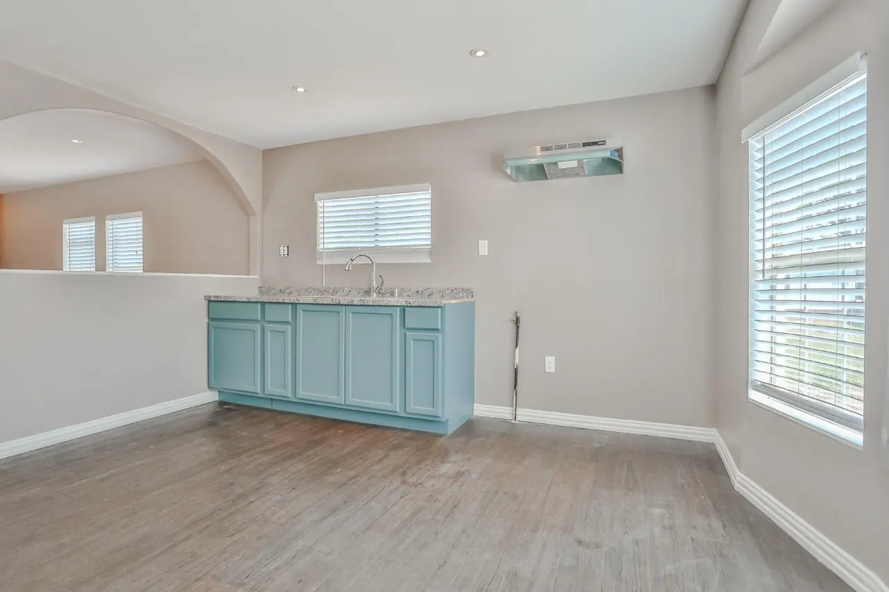 Photo 10 — 221 N County Road 2850, Lubbock, TX 79403