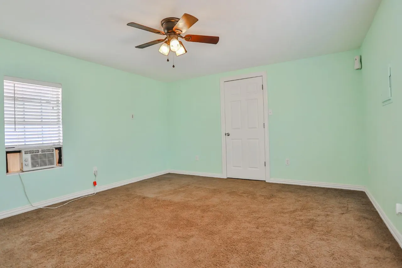 Photo 12 — 221 N County Road 2850, Lubbock, TX 79403