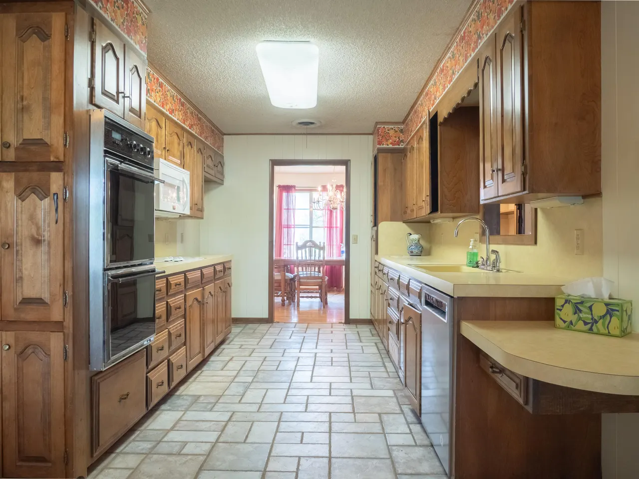 Photo 11 — 303 Comanche Trail, Tulia, TX 79088