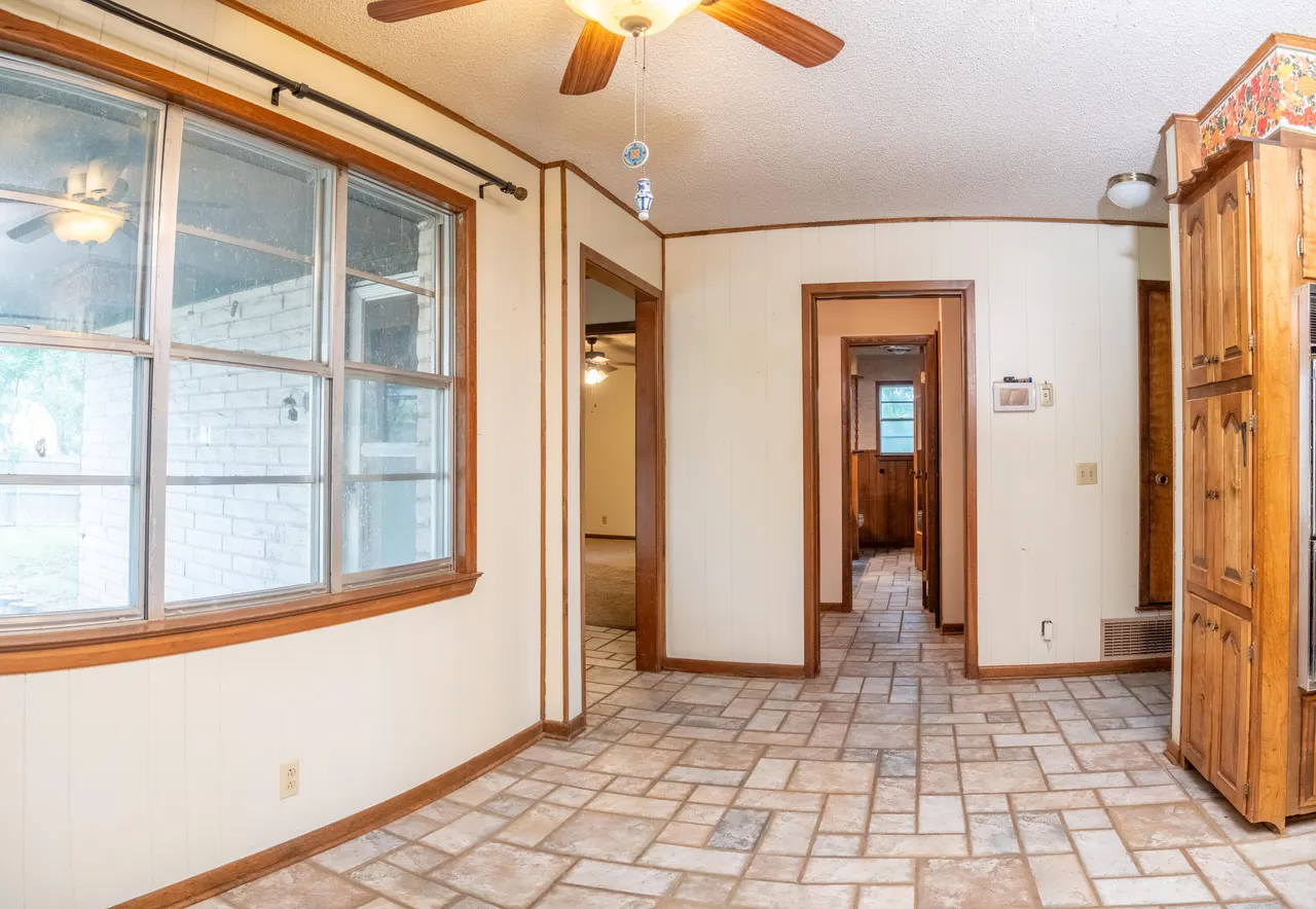 Photo 14 — 303 Comanche Trail, Tulia, TX 79088