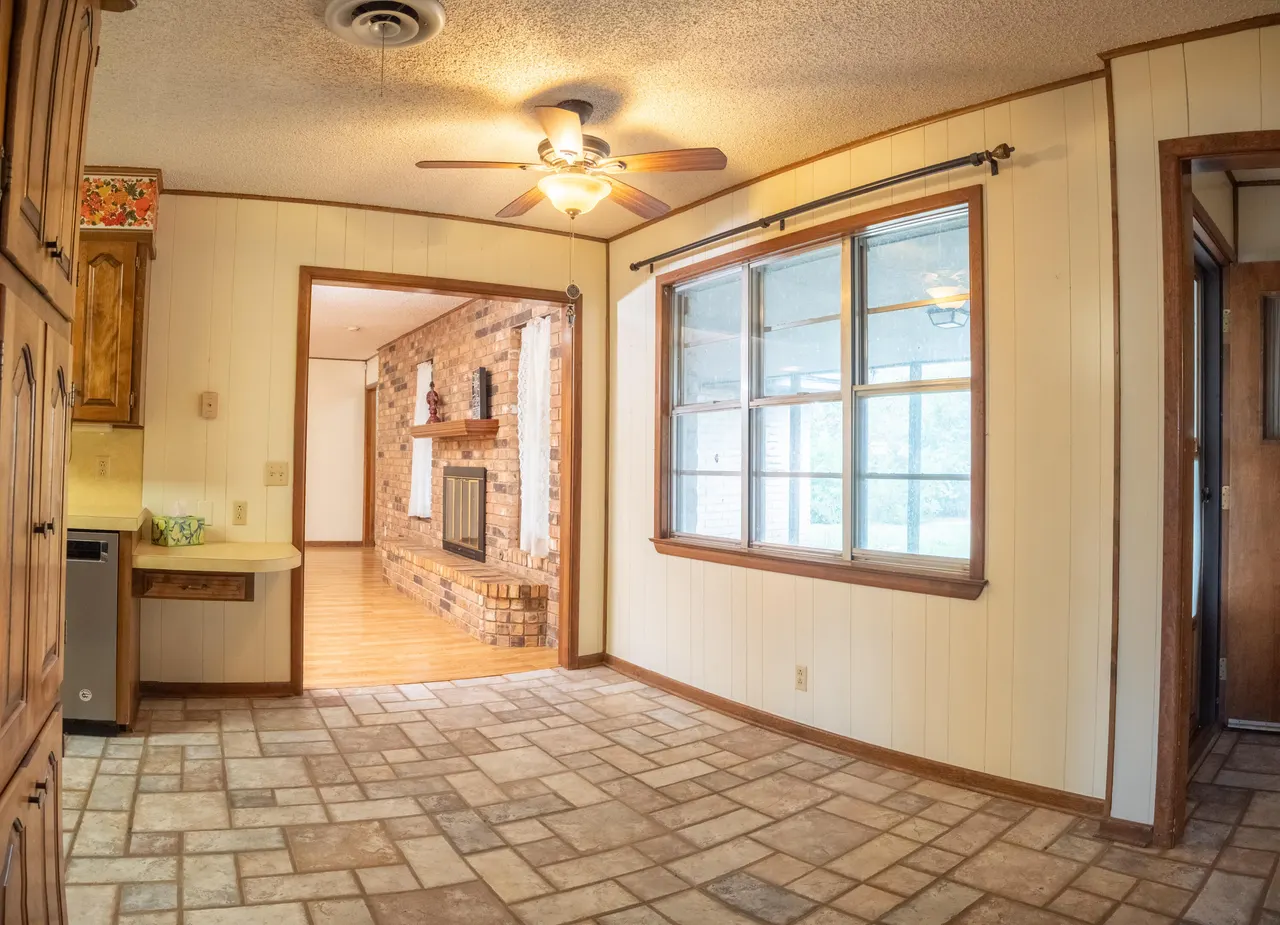 Photo 13 — 303 Comanche Trail, Tulia, TX 79088