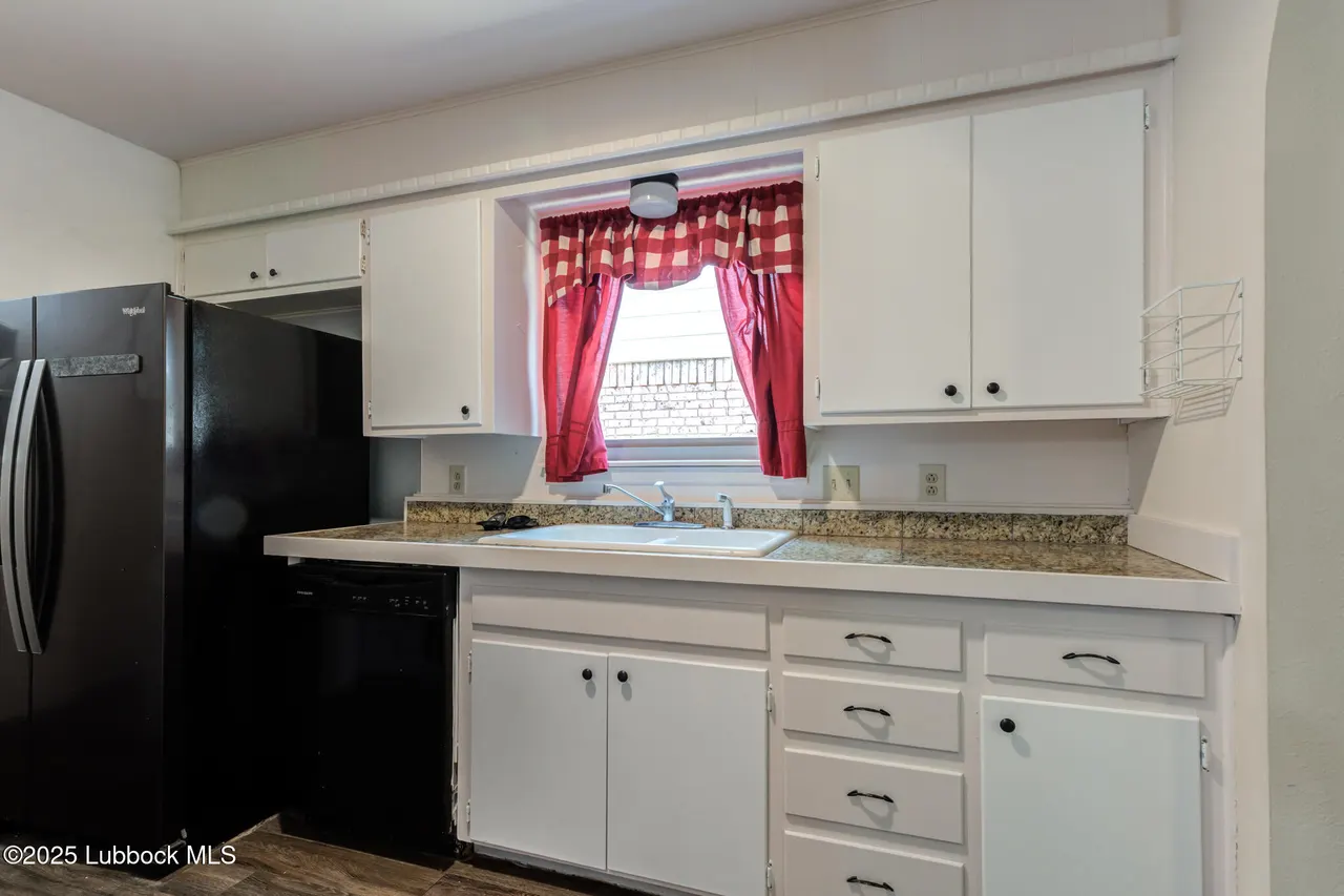 Photo 11 — 4908 58th Street, Lubbock, TX 79414
