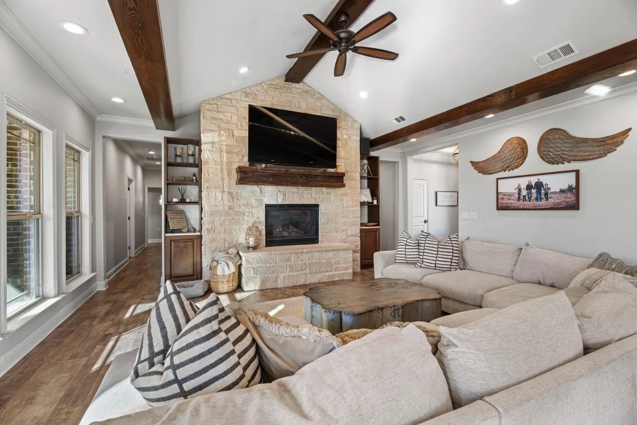 Photo 5 — 813 Avenue T, Shallowater, TX 79363