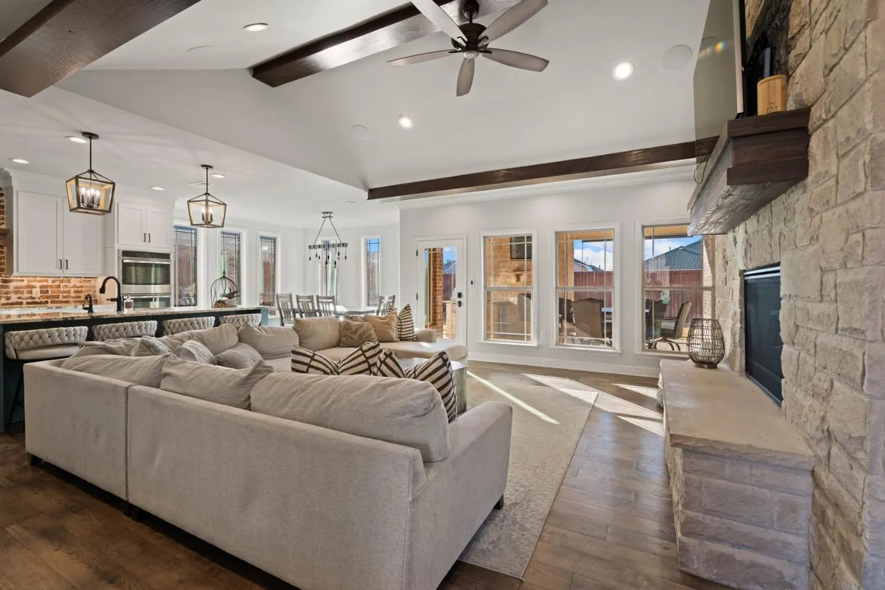 Photo 6 — 813 Avenue T, Shallowater, TX 79363