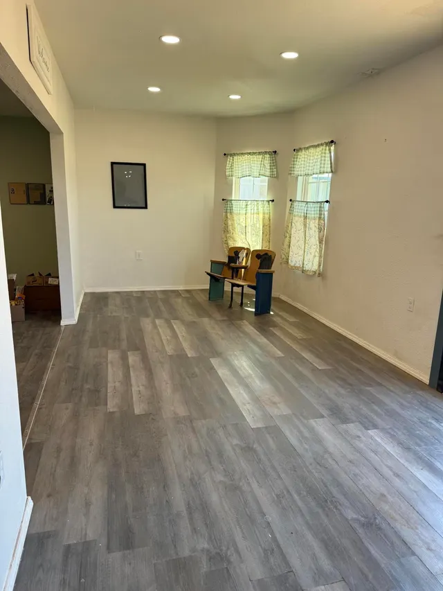 Photo 4 — 121 S Main Street, New Home, TX 79381