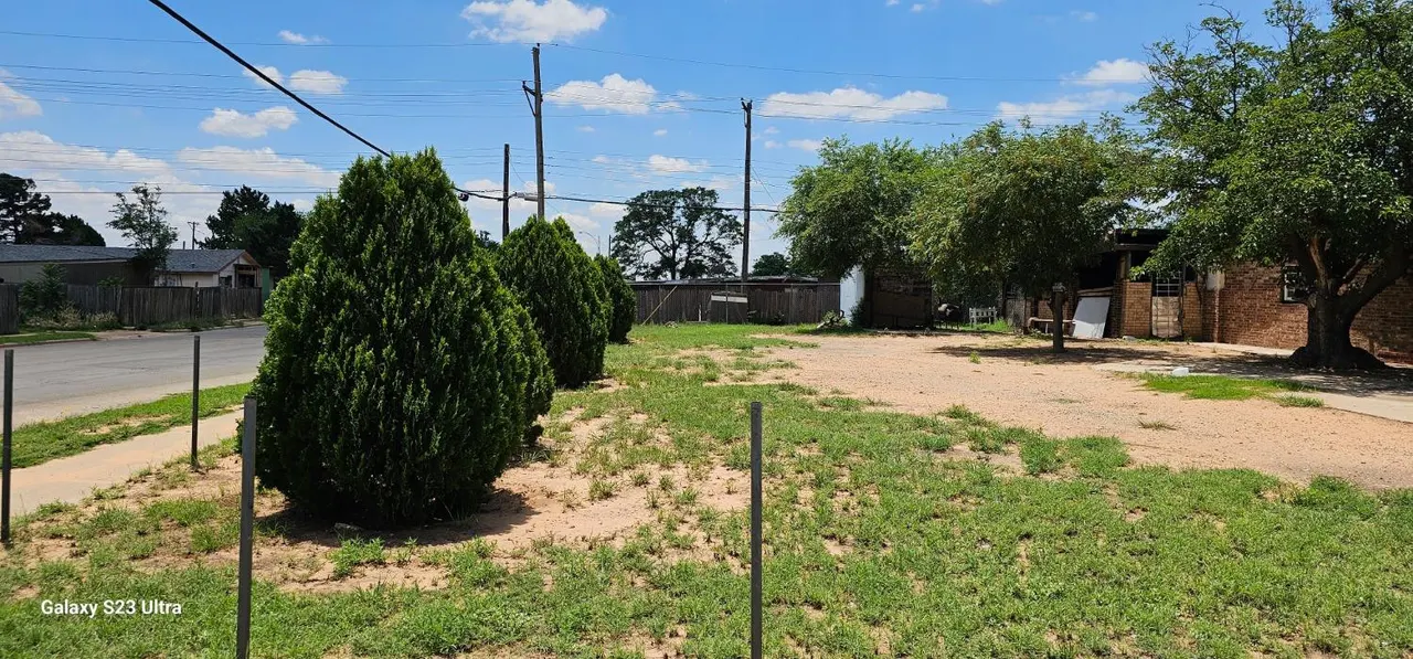 Photo 2 — 1928 E Auburn Street, Lubbock, TX 79403