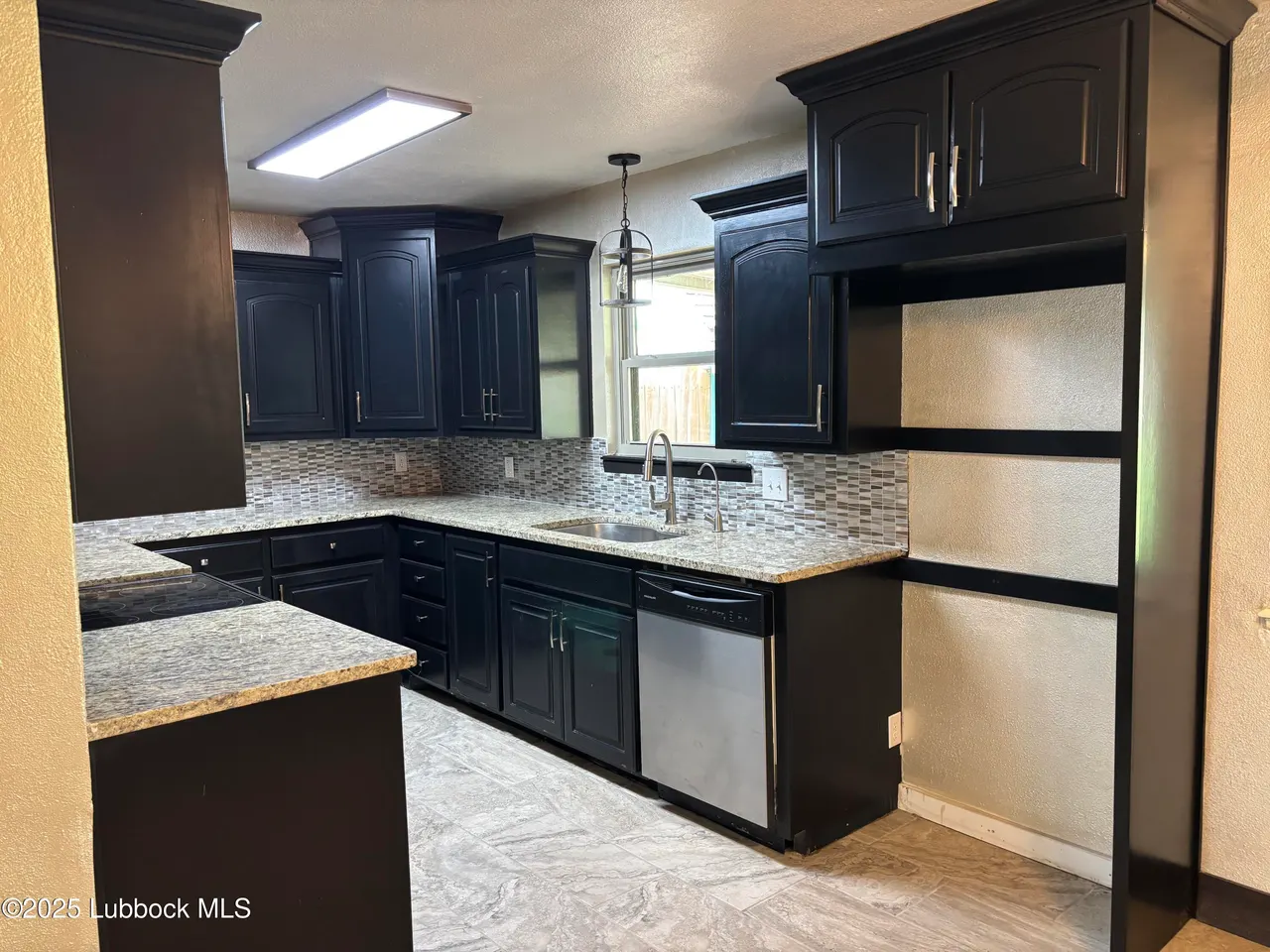 Photo 13 — 5 Parklane Drive, Ransom Canyon, TX 79366