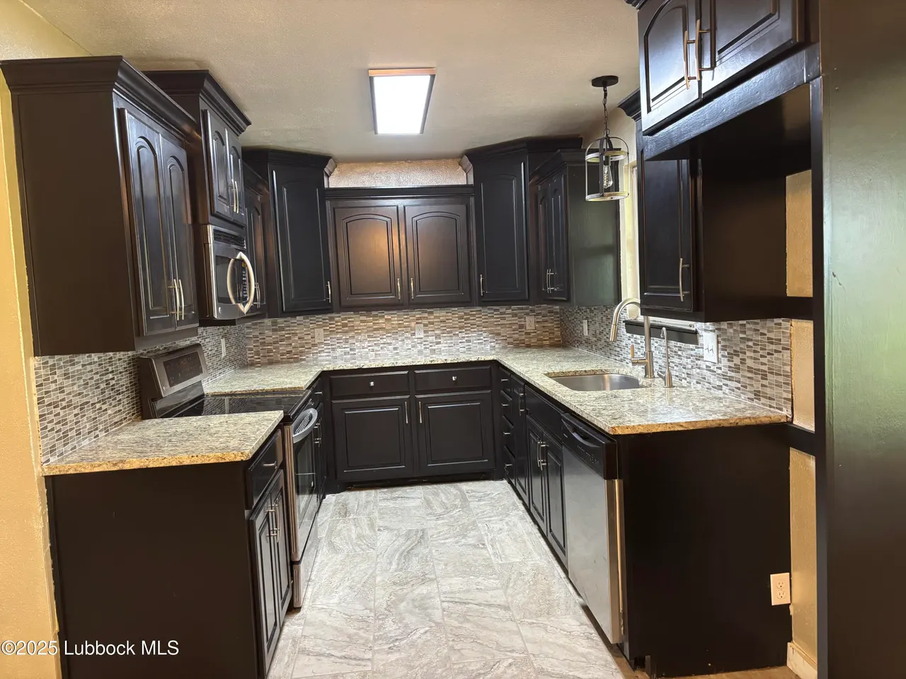Photo 12 — 5 Parklane Drive, Ransom Canyon, TX 79366