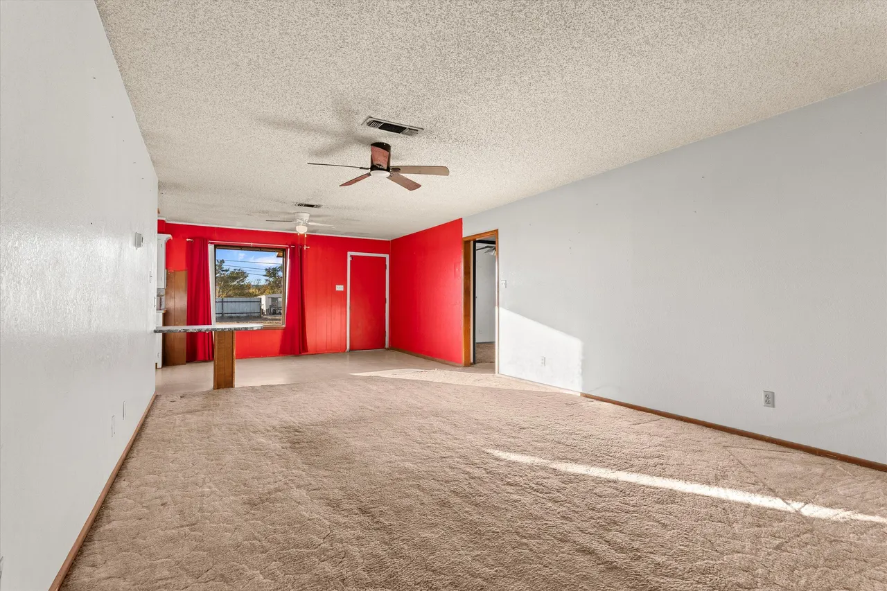 Photo 4 — 102 Eagle Avenue, Levelland, TX 79336