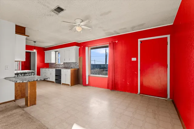 Photo 8 — 102 Eagle Avenue, Levelland, TX 79336