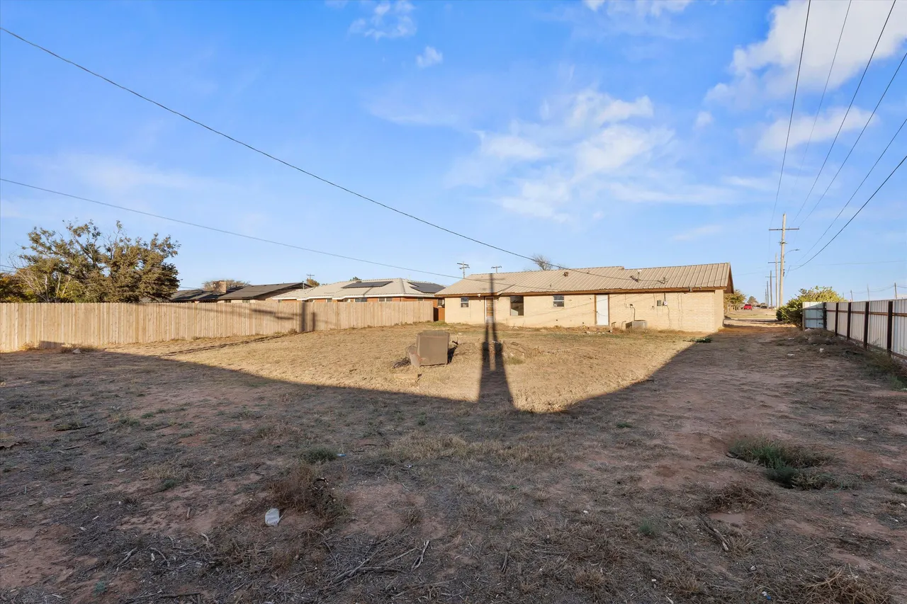 Photo 23 — 102 Eagle Avenue, Levelland, TX 79336