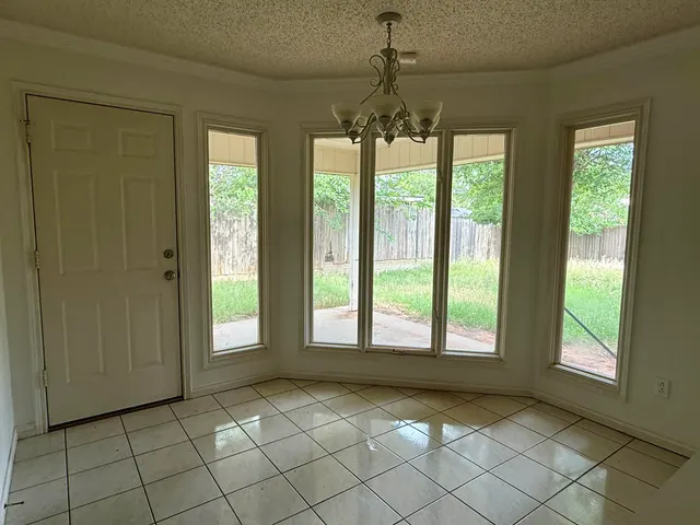 Photo 4 — 5912 74th Street, Lubbock, TX 79424