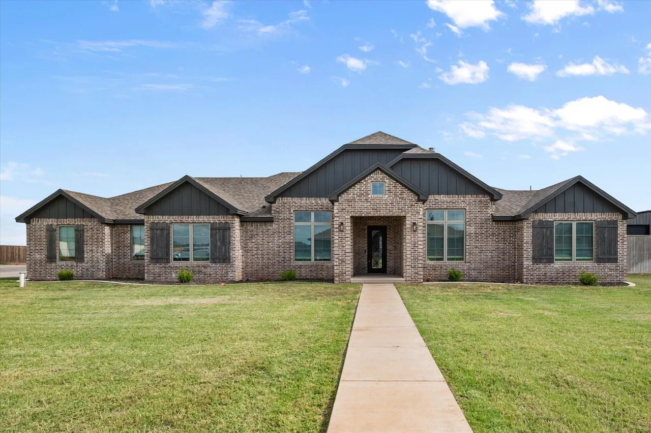 Front exterior — 1049 Hawk Lane, New Home, TX 79381