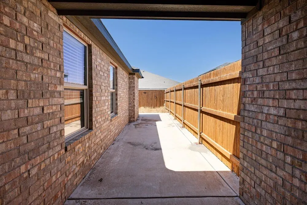 Photo 12 — 5542 Lehigh Street, Lubbock, TX 79416