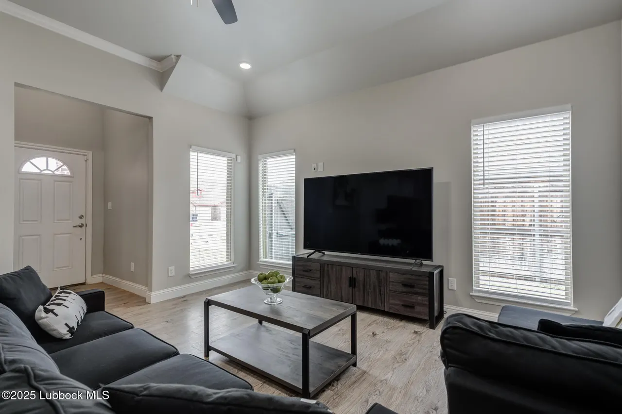 Photo 10 — 1206 N Essex Avenue, Lubbock, TX 79416