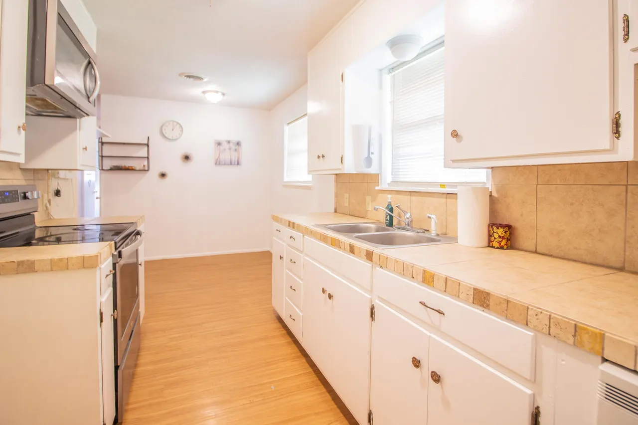 Photo 8 — 105 J B Avenue, Floydada, TX 79235