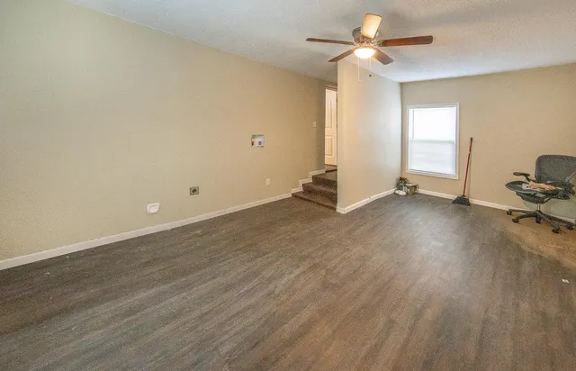 Photo 8 — 2022 37th Street, Lubbock, TX 79412