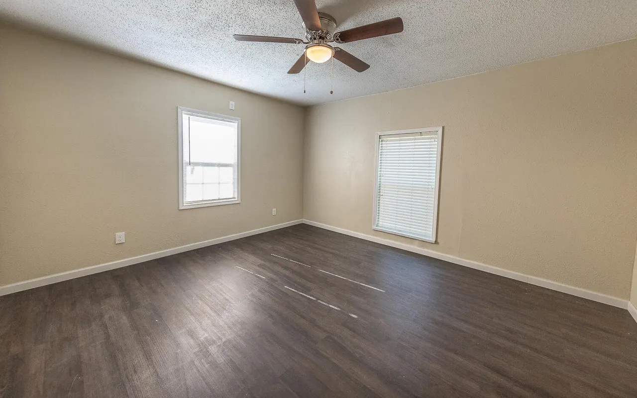 Photo 9 — 2022 37th Street, Lubbock, TX 79412