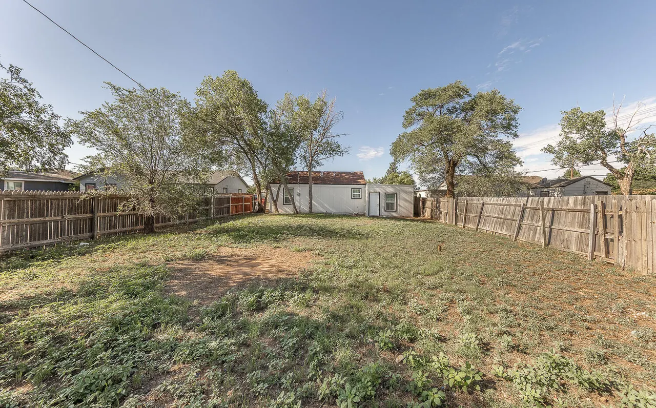 Photo 17 — 2022 37th Street, Lubbock, TX 79412