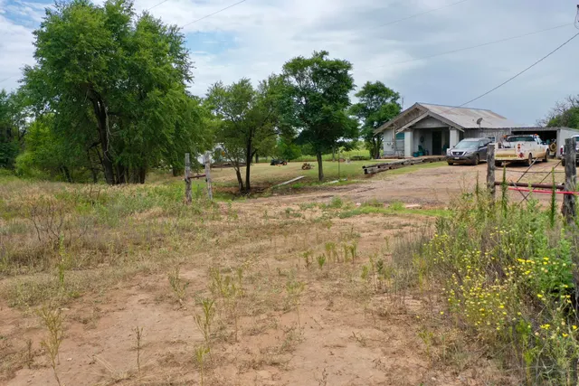 Photo 6 — 907 Co Rd 3, Turkey, TX 79261