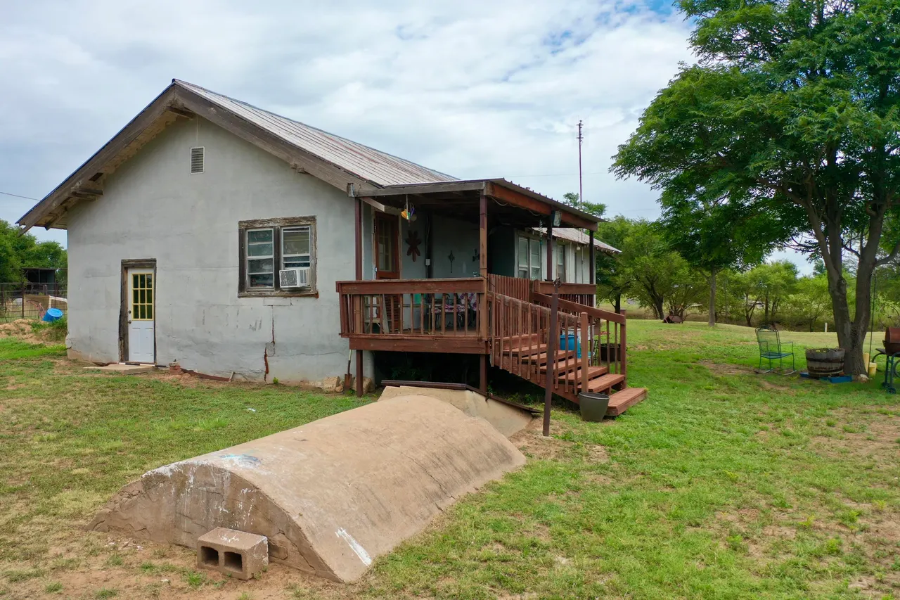 Photo 8 — 907 Co Rd 3, Turkey, TX 79261