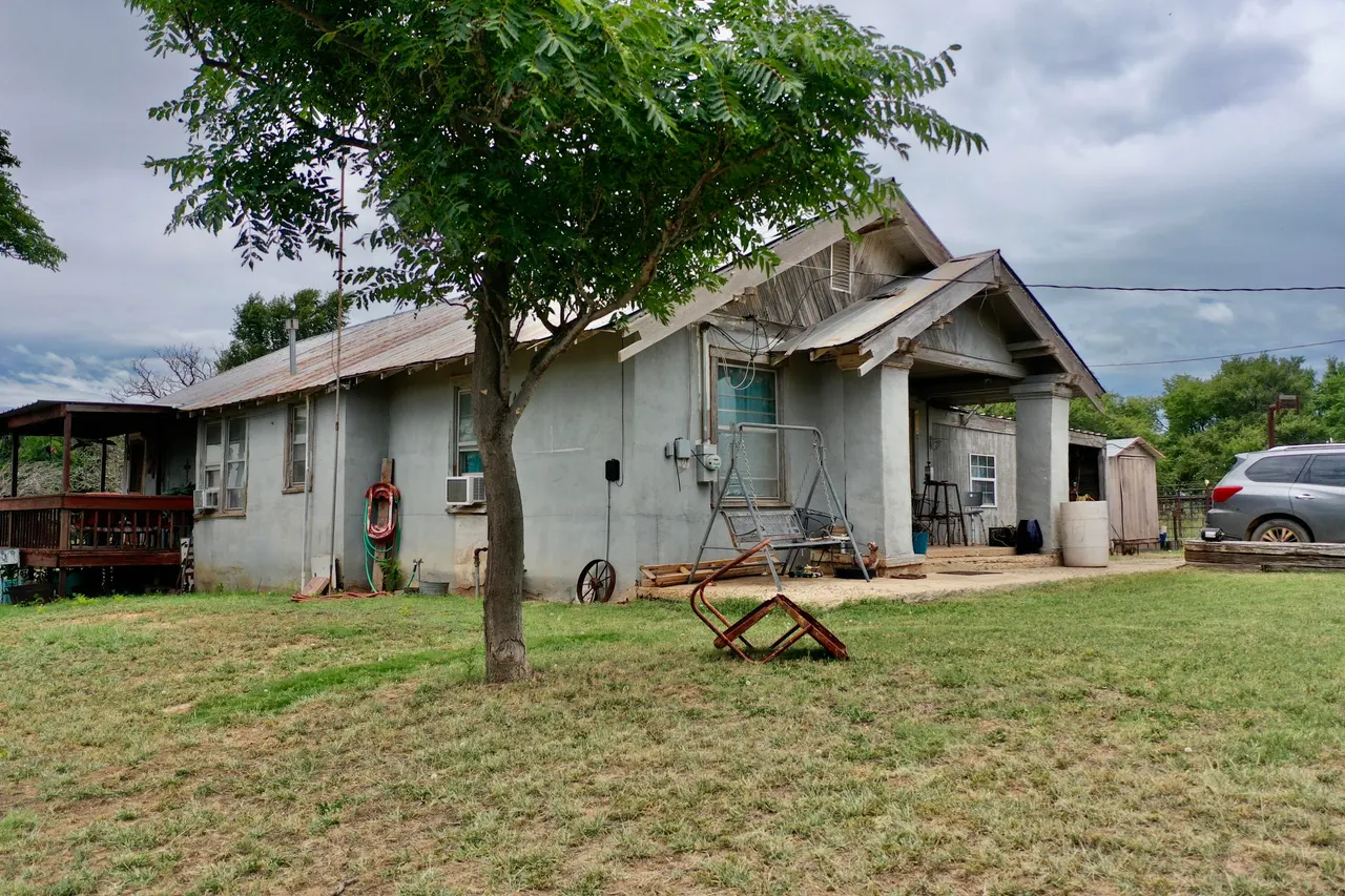 Photo 9 — 907 Co Rd 3, Turkey, TX 79261