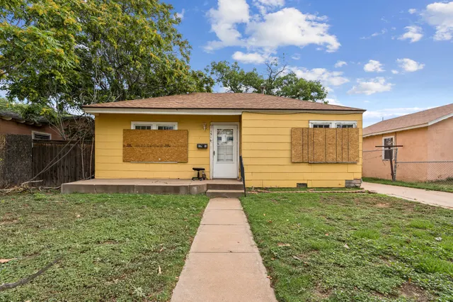 Front exterior — 1510 33rd Street, Lubbock, TX 79411