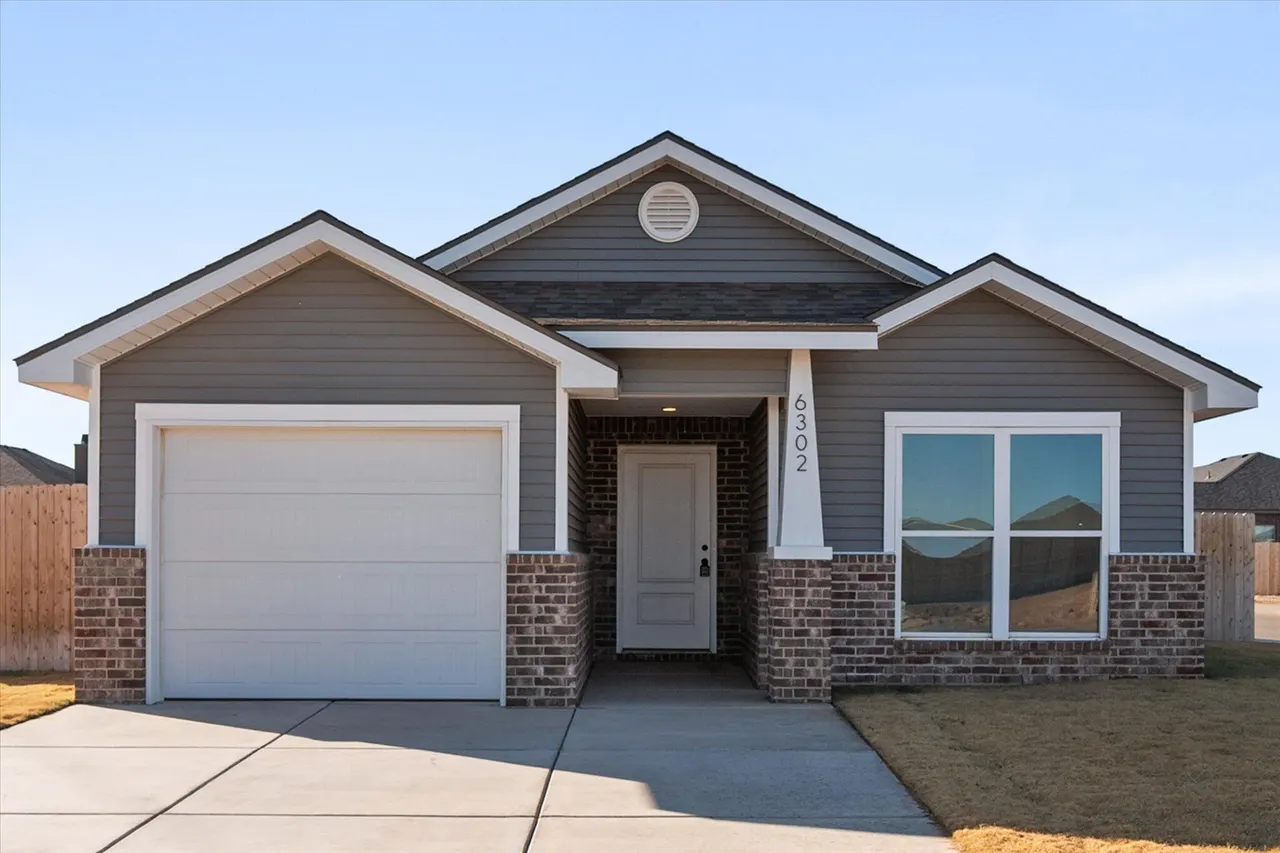 Photo 3 — 6302 Volney Avenue, Lubbock, TX 79407