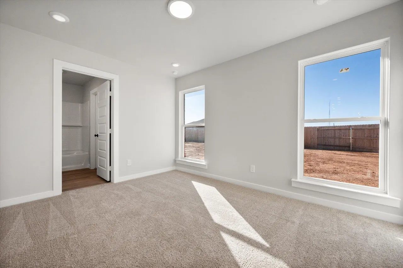 Photo 14 — 6302 Volney Avenue, Lubbock, TX 79407