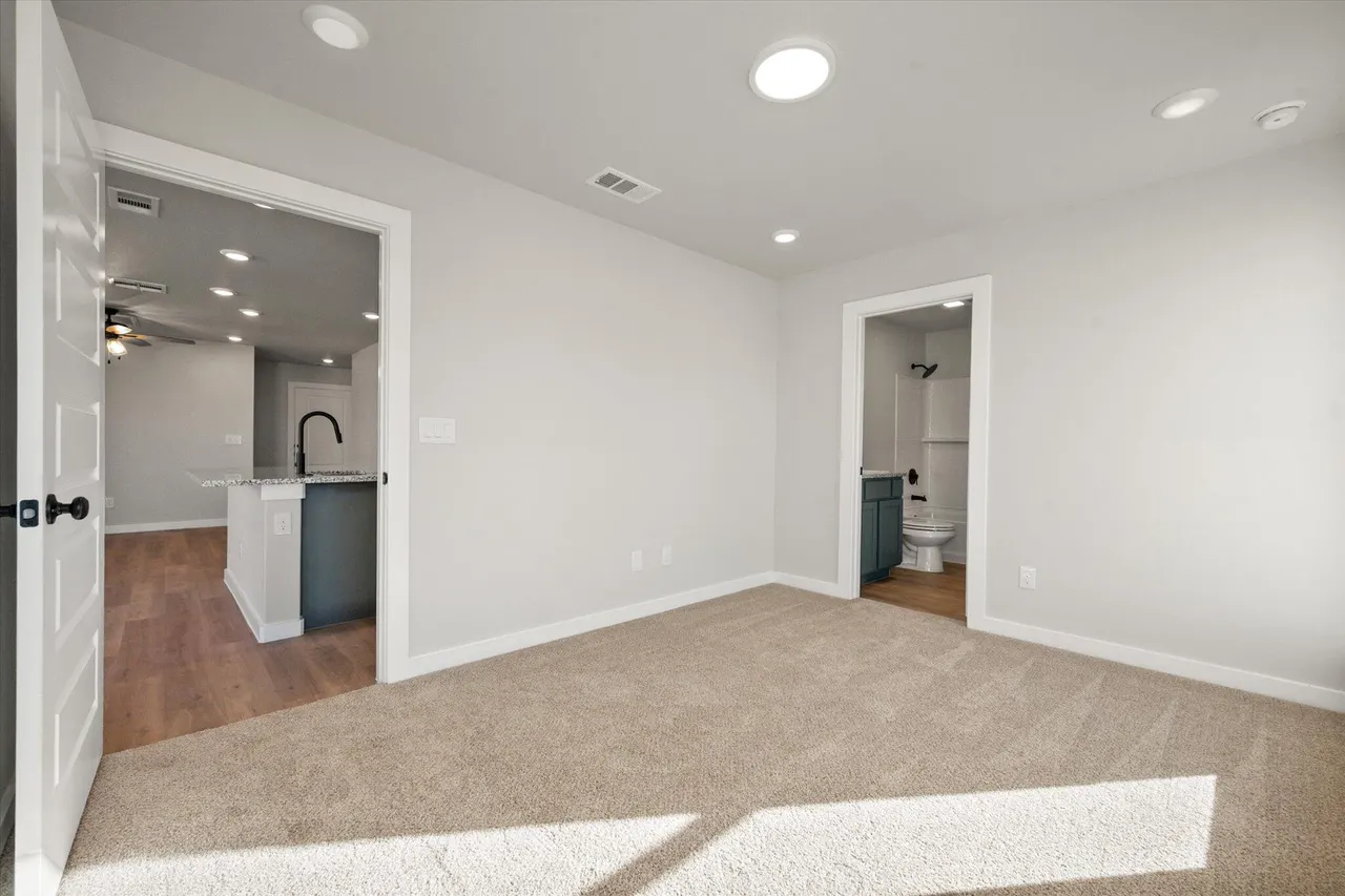 Photo 15 — 6302 Volney Avenue, Lubbock, TX 79407