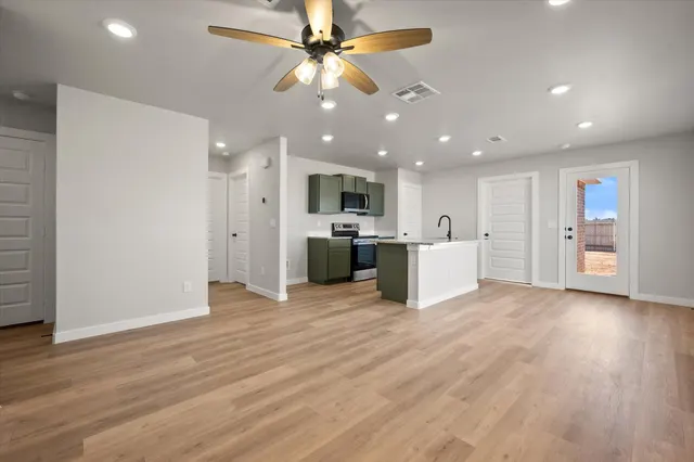 Photo 5 — 6302 Volney Avenue, Lubbock, TX 79407