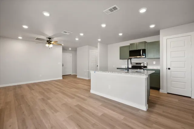 Photo 8 — 6302 Volney Avenue, Lubbock, TX 79407