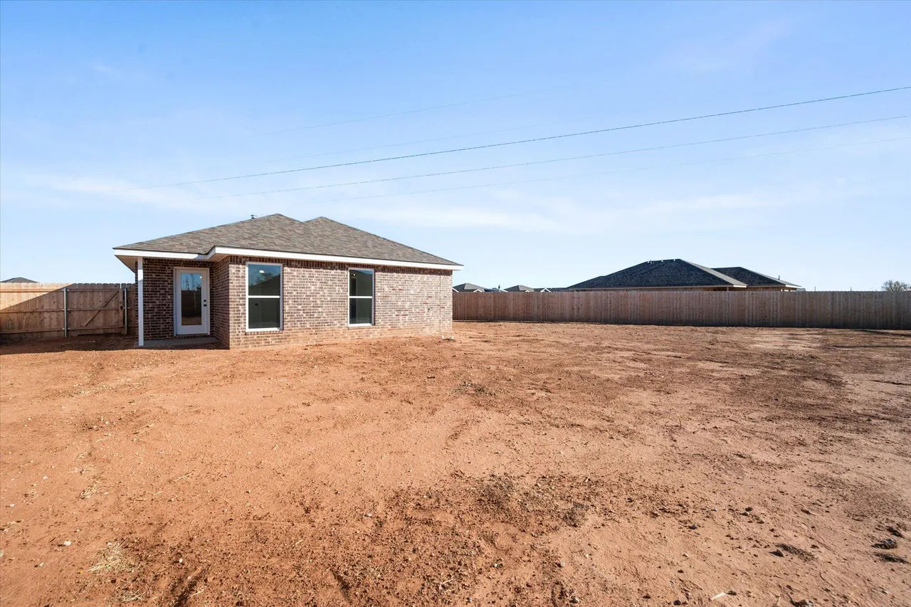 Photo 21 — 6302 Volney Avenue, Lubbock, TX 79407