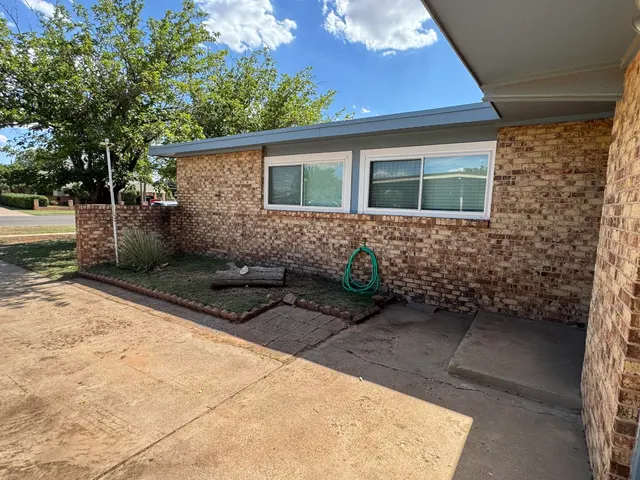 Photo 3 — 2732 66th Street, Lubbock, TX 79413
